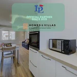  Apartment Desenzanoloft Official Partner Marriott Homes & - Cappuccino Italien